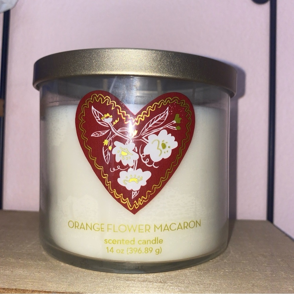 Orange Flower Macaron Scented Candle